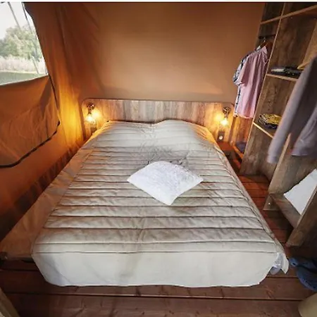 Campingplads Tente Accueillant Animaux - 5 Pers. - Api-1-52-2327 La Chapelle-Aubareil